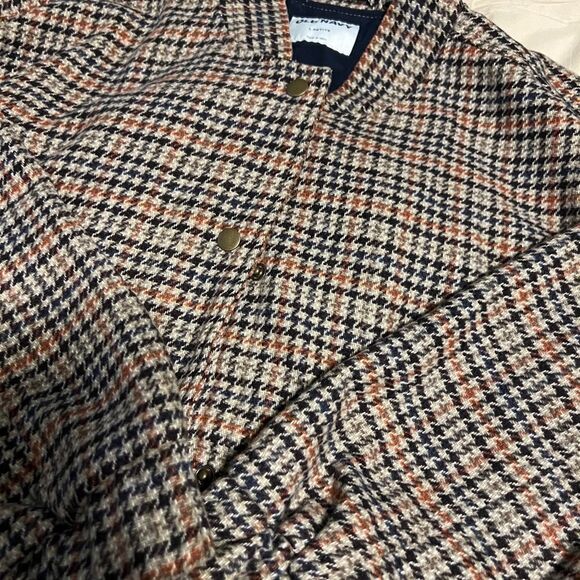 Old Navy Checkered Bomber Jacket in Tweed - Picture 2 of 4